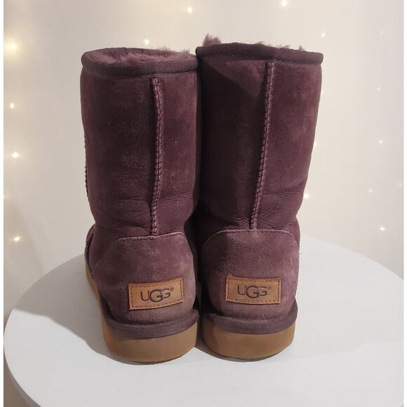 UGG Womens Classic Short II Boots Size 7 Sheepskin Leather Fur Lined Plum Purple - Picture 4 of 10